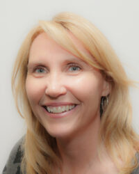 Logo for Racquel Landolf Logo for Racquel Landolf